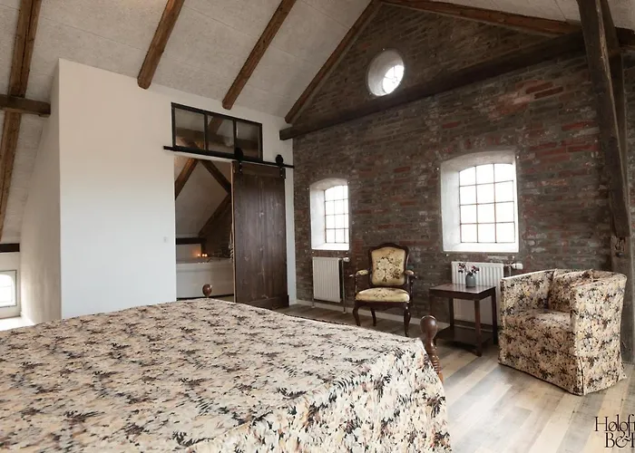 Oda ve Kahvaltı Holoftet Bb